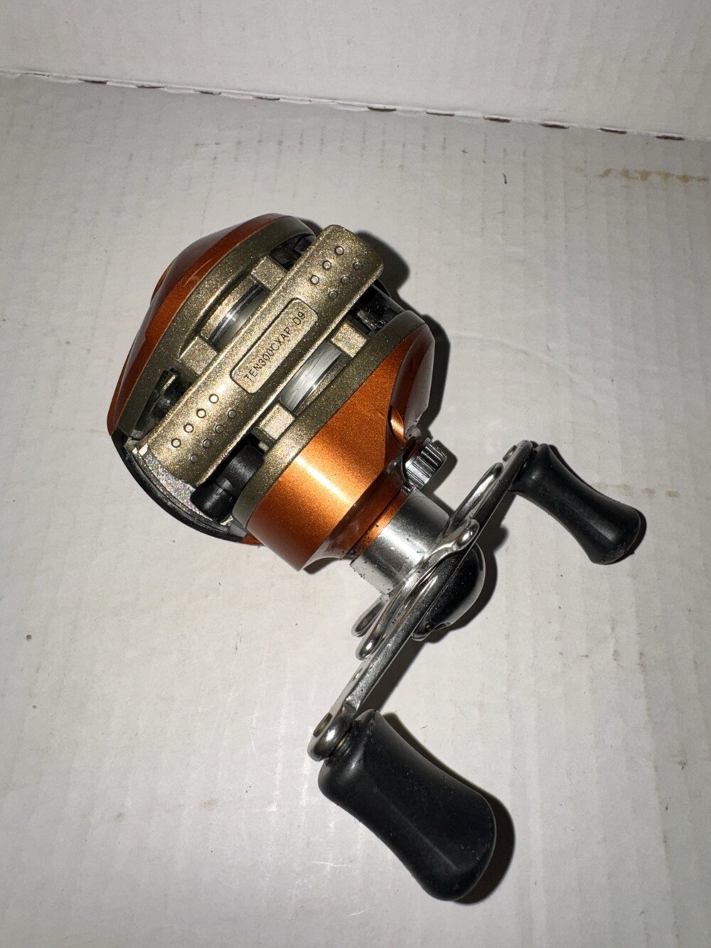 Quantum Tenacity TEN300CX Baitcasting Fishing Reel Right Hand Orange 4 Bearings